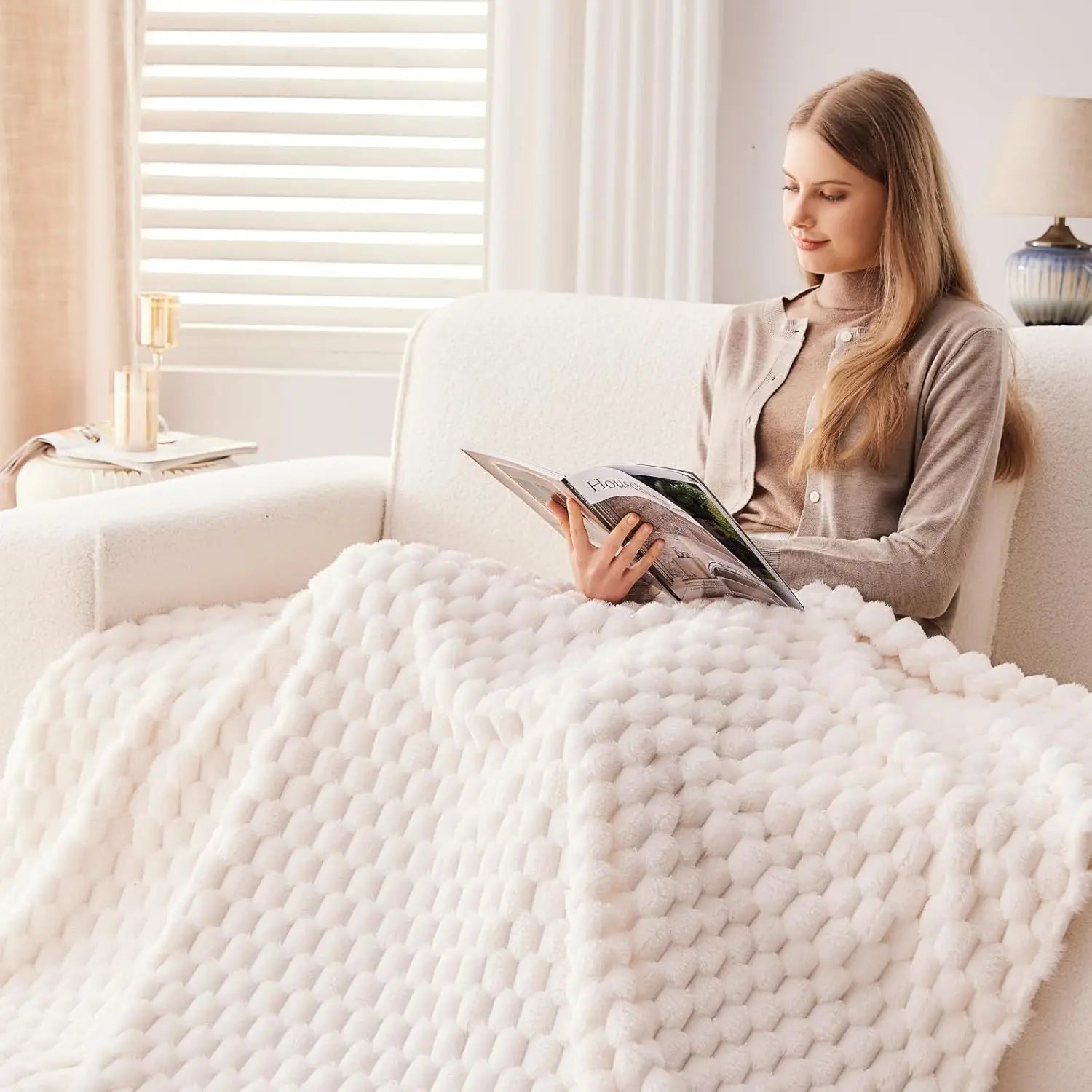 Super Soft Throw Blanket Ivory Premium Silky Flannel Fleece 3D Clouds Stylish Jacquard Lightweight Bed Blanket All Season Use